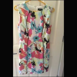 Beautiful Tahari Dress😍🌸